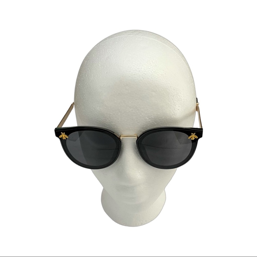 Black Queen Bee Sunnies - Picture 2 of 4